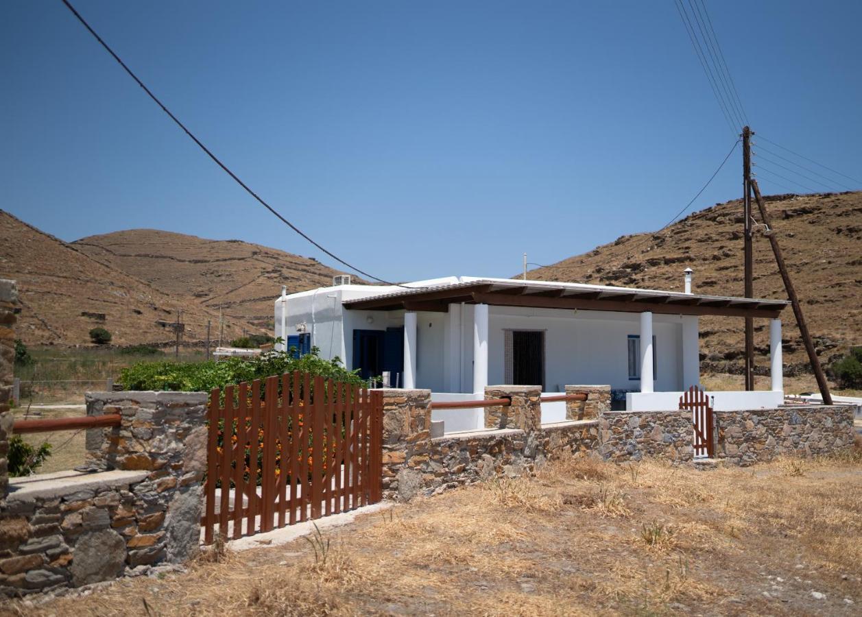 House By The Sea Villa คิทนอส ภายนอก รูปภาพ